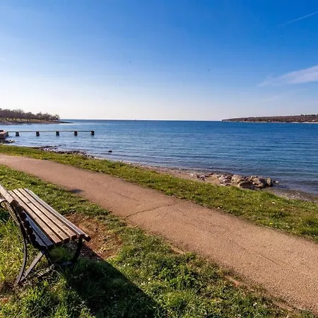 Apartman Rona Gradina - In The Green