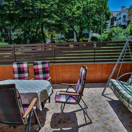 Rona Gradina - In The Green Apartment Porec